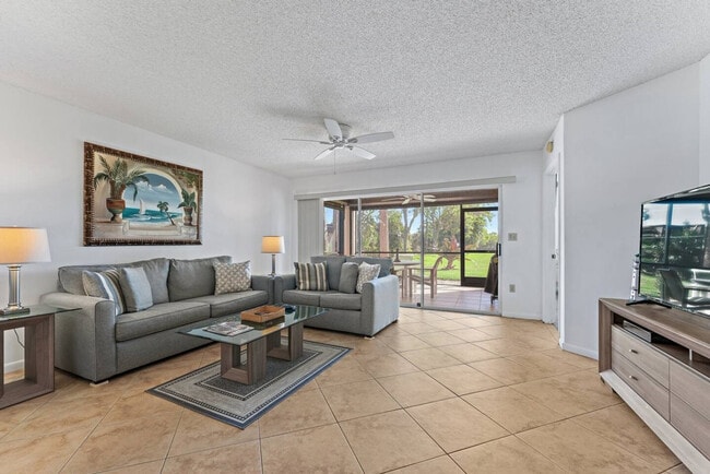 275 Palm Ave