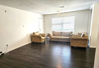 26 Beacon St in Burlington, MA - Building Photo - Building Photo