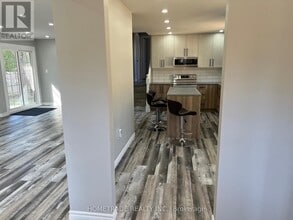 206 Little Ave in Barrie, ON - Building Photo - Building Photo