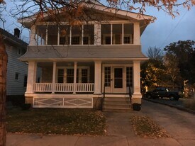 17310 Madison Ave, Unit 17310 in Lakewood, OH - Building Photo