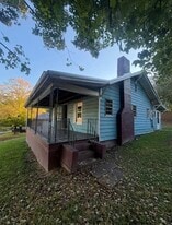 135 Rice St in Newport, TN - Building Photo