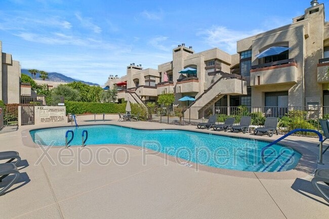 2601 S Broadmoor Dr