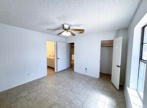 412 Short Circuit in Horseshoe Bay, TX - Building Photo - Building Photo