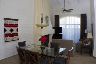 6302 E Camelback Rd in Scottsdale, AZ - Building Photo - Building Photo