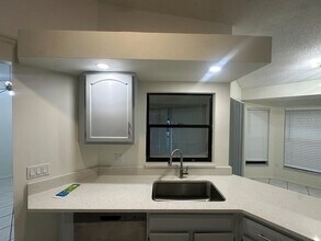 2029 Lake View Blvd in Port Charlotte, FL - Building Photo - Building Photo