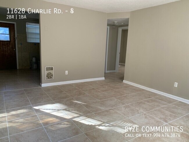 11628 Charlie Rd-Unit -8 in Jacksonville, FL - Building Photo - Building Photo