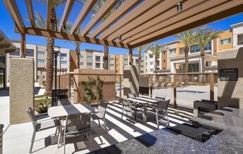 Suncrest Vista at Canyon Trails 55+ Apartments in Goodyear, AZ - Building Photo - Building Photo
