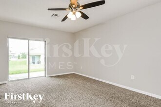 621 Squires Grove Dr in Winter Haven, FL - Building Photo - Building Photo