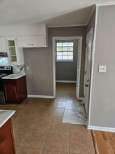 311 Crestview Ave in Baton Rouge, LA - Building Photo - Building Photo