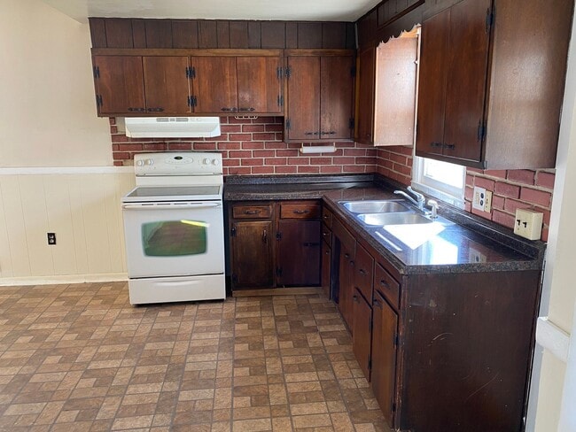 property at 2280 Old Philadelphia Pike