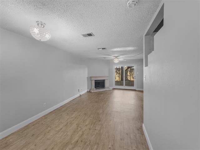 2001 Wilshire Dr in Irving, TX - Building Photo - Building Photo