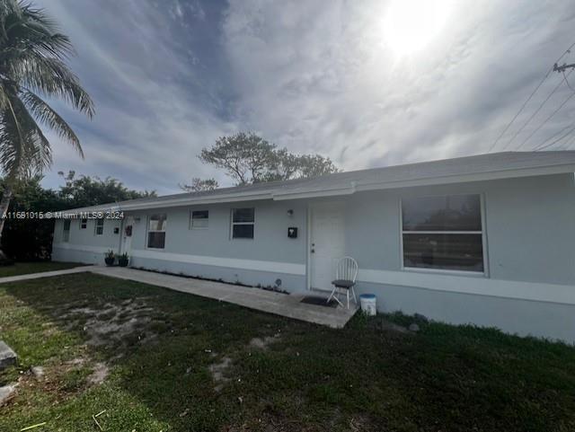 2746 Johnson St in Hollywood, FL - Building Photo