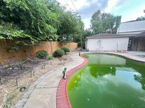 9317 Lugary Dr in Houston, TX - Building Photo - Building Photo