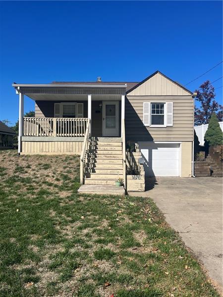 property at 1676 2nd St