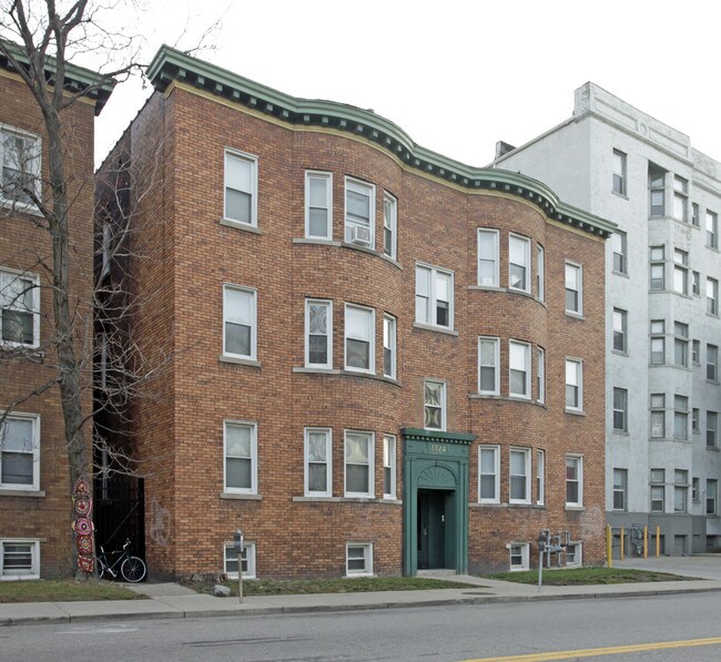 Taft and Sherman Apartments in Detroit, MI - Building Photo - Building Photo