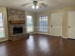 4119 Fossil Ridge Dr in Haltom City, TX - Building Photo - Building Photo