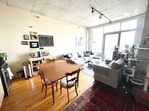 1720 S Michigan Ave, Unit 1402 in Chicago, IL - Building Photo - Building Photo