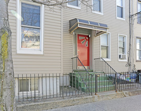 5924 67th Ave in Ridgewood, NY - Building Photo - Building Photo