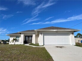 2620 NW 23rd Ave in Cape Coral, FL - Building Photo