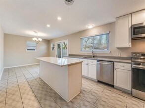 2812 Covert Ave in Fort Worth, TX - Building Photo - Building Photo