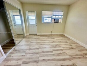 5420 NE 22nd Terrace in Fort Lauderdale, FL - Building Photo - Building Photo