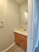 4 Ferguson Dr in Lynchburg, VA - Foto de edificio - Building Photo