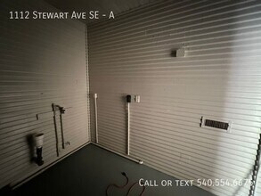 1112 Stewart Ave SE in Roanoke, VA - Building Photo - Building Photo