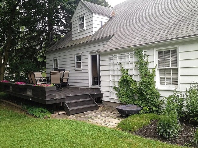 129 Orvilton Dr in Syracuse, NY - Foto de edificio - Building Photo