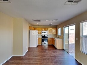 4750 Chino Peak Ct in Las Vegas, NV - Building Photo - Building Photo
