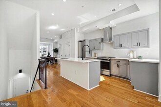 1468 Newton St NW in Washington, DC - Building Photo - Building Photo