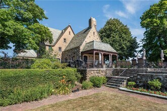 101 Legend Hill Rd in Madison, CT - Foto de edificio - Building Photo