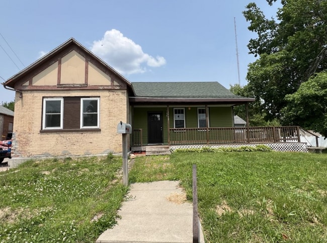 property at 1502 Mt Pleasant St