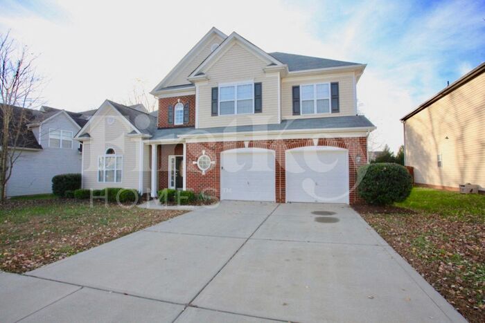 15131 Callow Forest Dr in Charlotte, NC - Building Photo