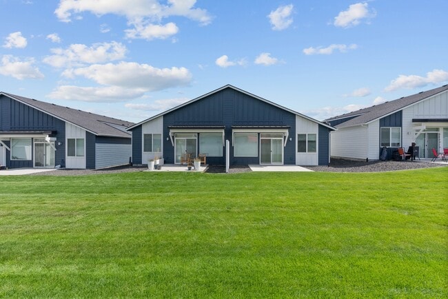 property at 604 S Crescent Ln