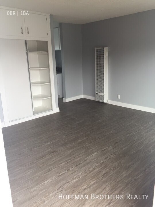 4052 W El Segundo Blvd-Unit -21 in Hawthorne, CA - Building Photo