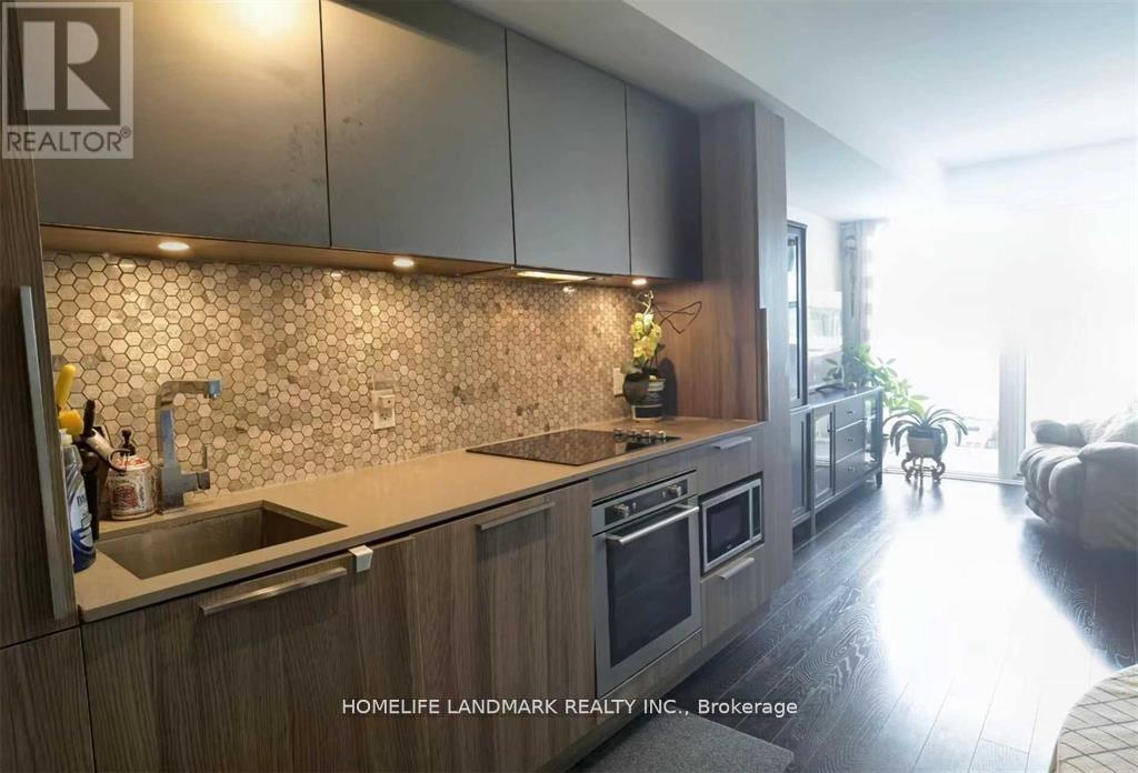 85-3885 Wood St in Toronto, ON - Building Photo
