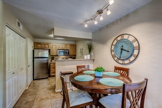 5751 N Kolb Rd, Unit 30202 in Tucson, AZ - Building Photo - Building Photo