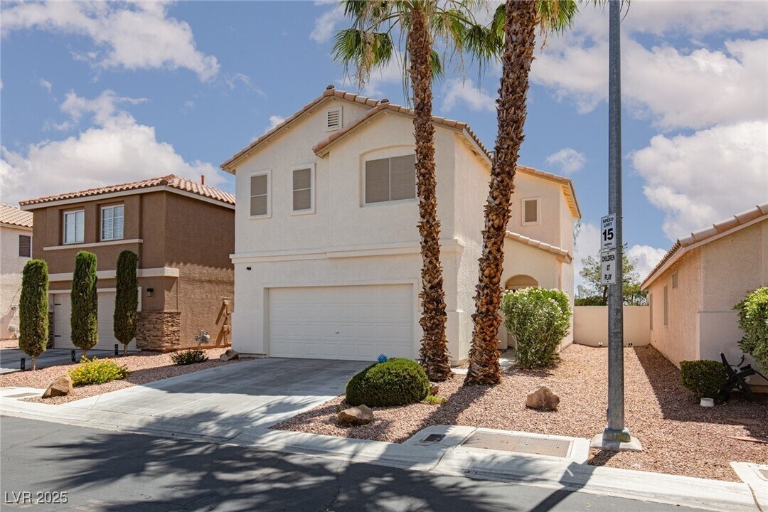 6116 Seneca Springs St in Las Vegas, NV - Building Photo