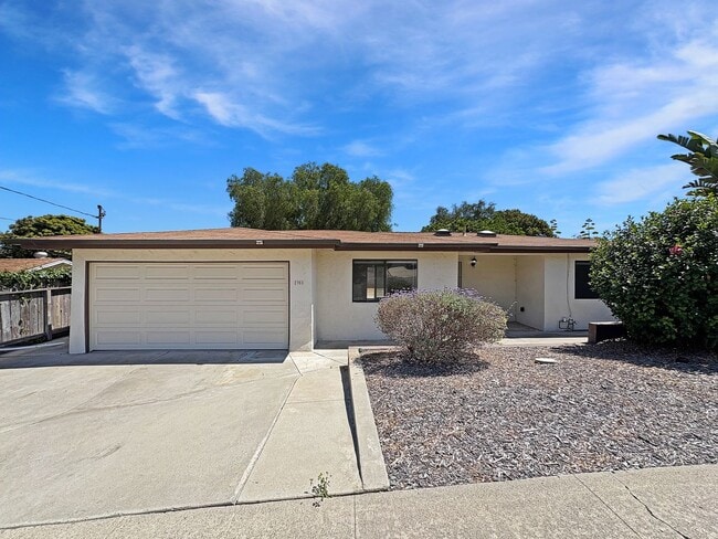 property at 2703 Lancelot Dr