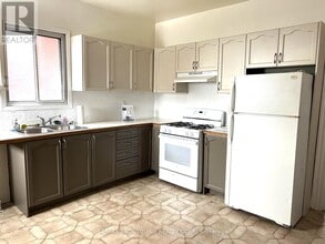 72 William St in Hamilton, ON - Building Photo - Building Photo