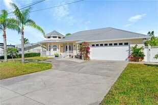 4060 Mariner Ln, Unit 1-1201 in Bonita Springs, FL - Building Photo