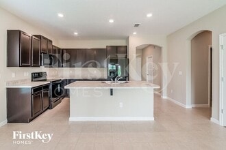 5476 Preston Bentley Dr in Jacksonville, FL - Building Photo - Building Photo