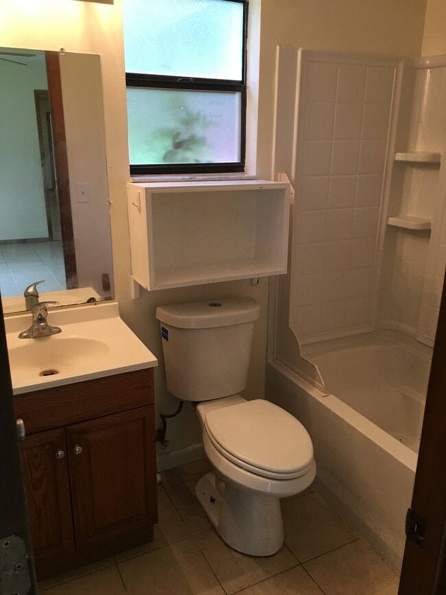 1348 Illinois St NW in Palm Bay, FL - Building Photo - Building Photo
