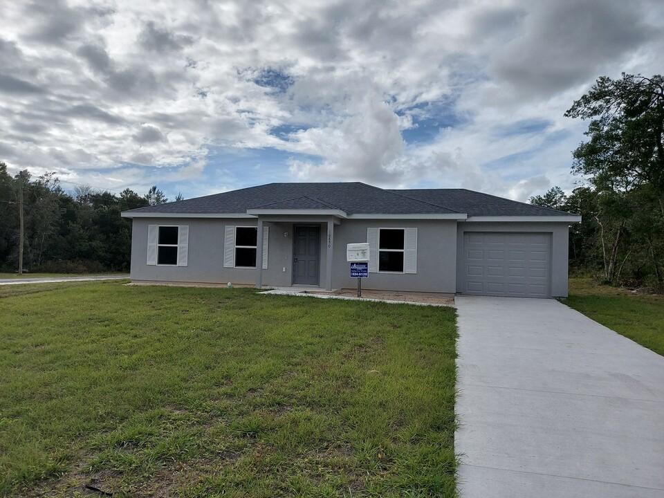 16850 SW 40th Cir in Ocala, FL - Building Photo