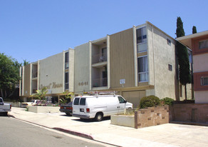 Sunset House Apartments