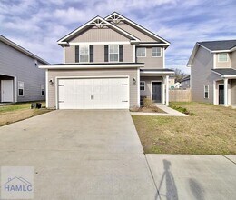 546 Fairview Cir, Unit 107 in Hinesville, GA - Building Photo - Building Photo