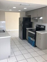 4231 NW 27th St in Lauderhill, FL - Building Photo - Building Photo