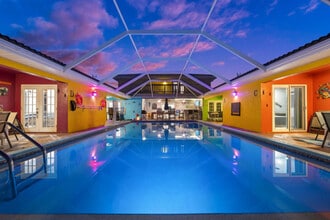 1019 SE 40th St in Cape Coral, FL - Foto de edificio - Building Photo