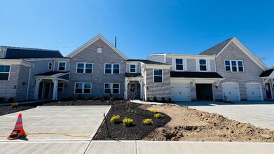 454 Glenhaven Wy in Fairborn, OH - Building Photo - Building Photo
