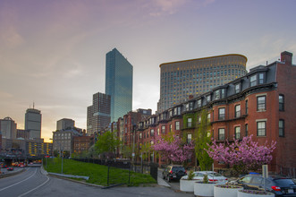 Arlington & Cortes in Boston, MA - Foto de edificio - Other